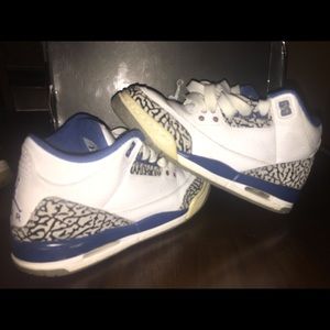 Jordan True Blue 3s